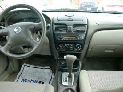 Nissan Sentra 2004 photo 1