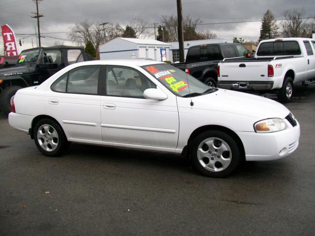 Nissan Sentra 2004 photo 2