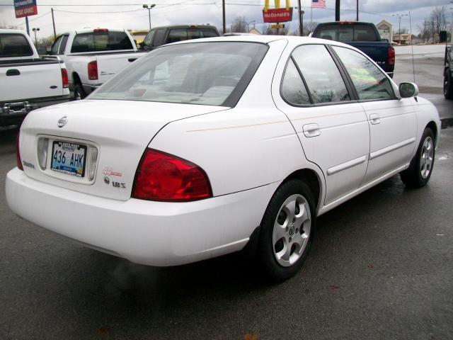 Nissan Sentra 2004 photo 3