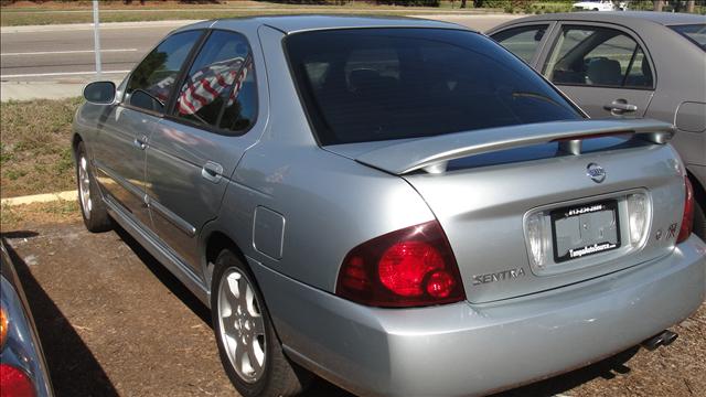 Nissan Sentra 2004 photo 4