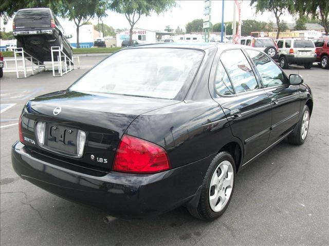 Nissan Sentra 2004 photo 3