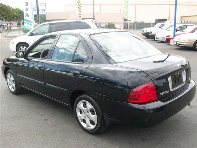 Nissan Sentra 2004 photo 4