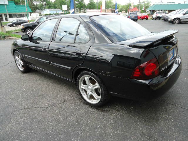 Nissan Sentra 2004 photo 18