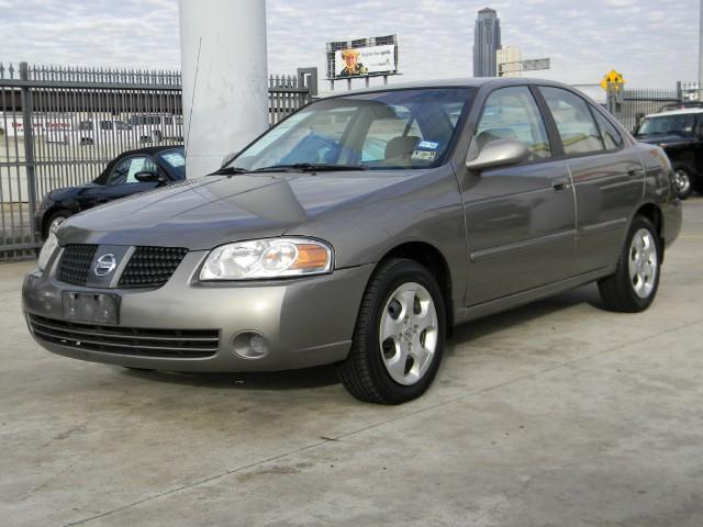 Nissan Sentra FWD 4dr SEL Sedan