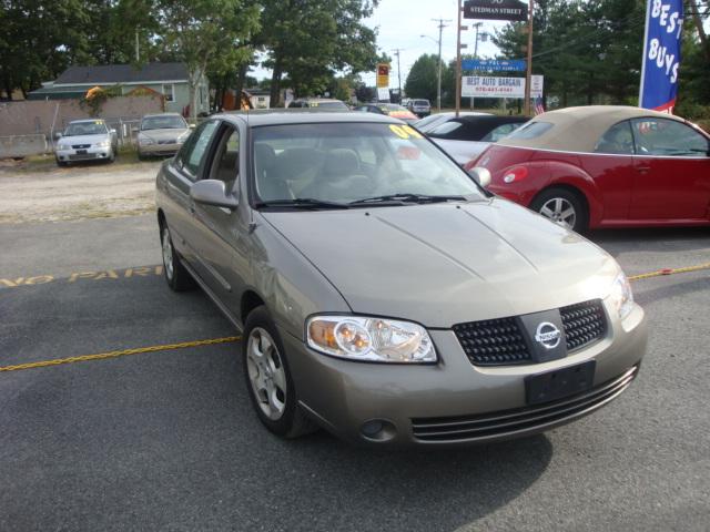 Nissan Sentra 2004 photo 1