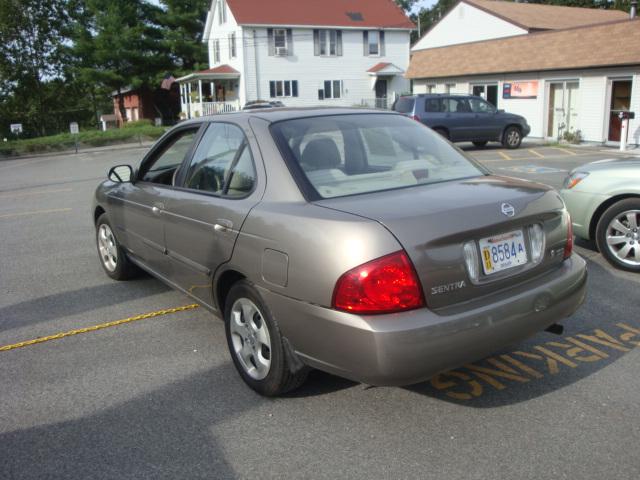 Nissan Sentra 2004 photo 3