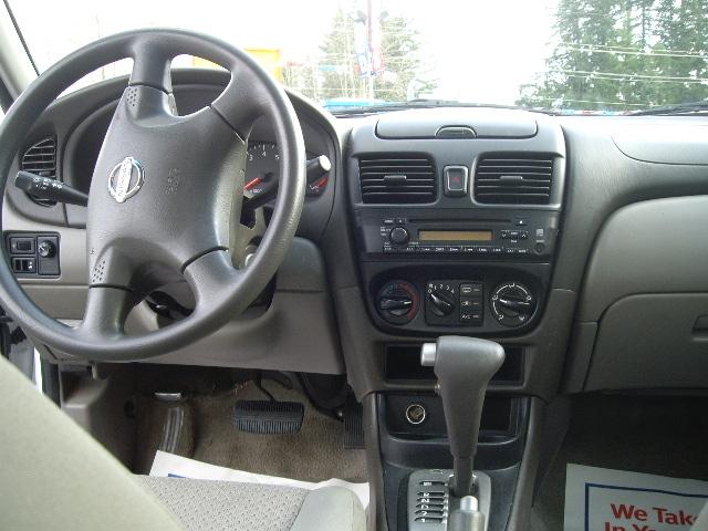 Nissan Sentra 2004 photo 3