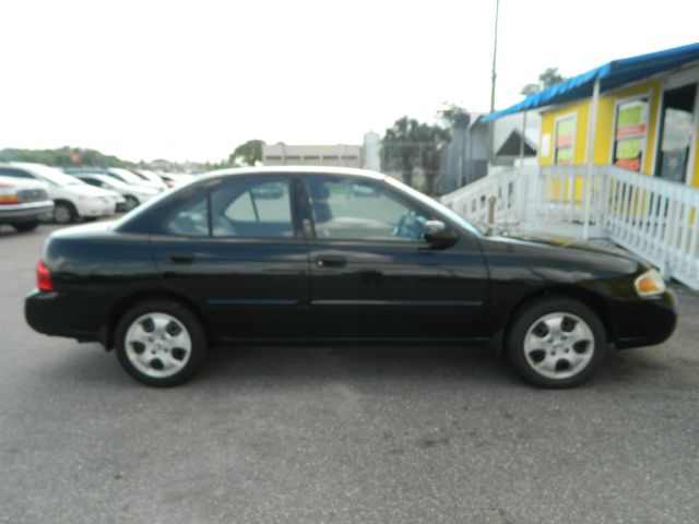 Nissan Sentra 2004 photo 1