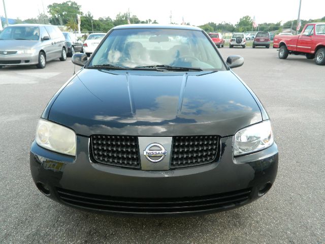 Nissan Sentra 2004 photo 2