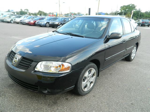 Nissan Sentra 2004 photo 4