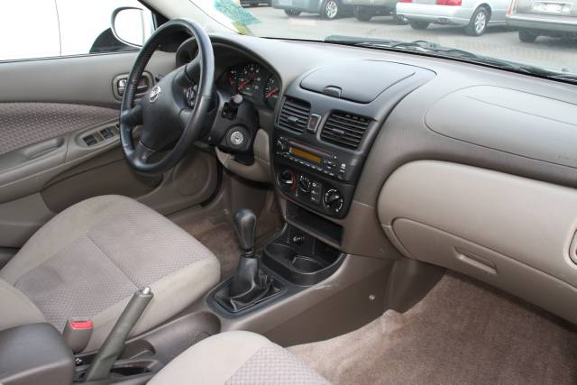 Nissan Sentra 2004 photo 5