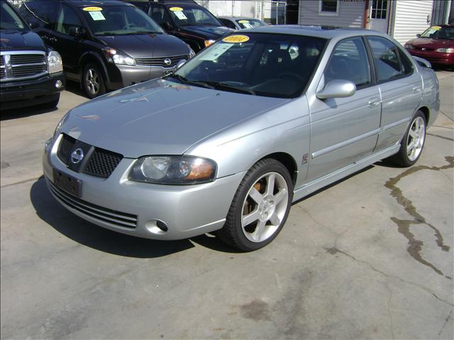 Nissan Sentra FWD 4dr SEL Sedan