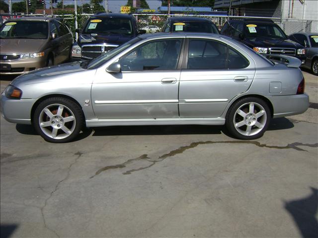 Nissan Sentra 2004 photo 1