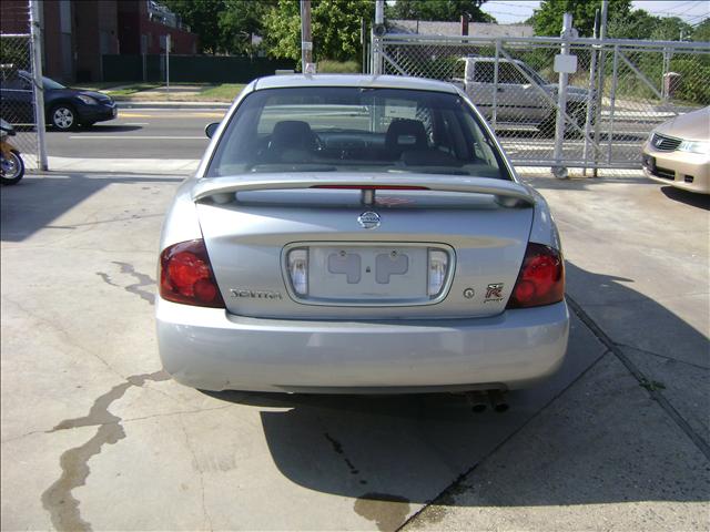 Nissan Sentra 2004 photo 3