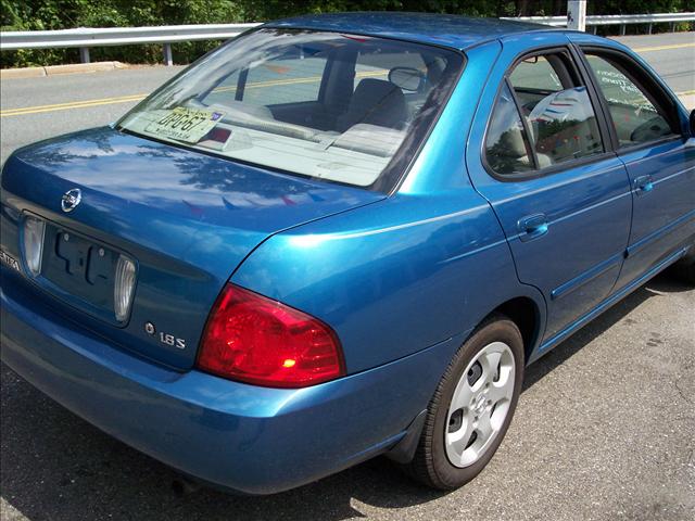 Nissan Sentra 2004 photo 3