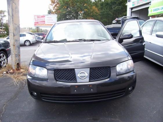 Nissan Sentra Crew Cab Standard Box 4-wheel Drive Denali Sedan