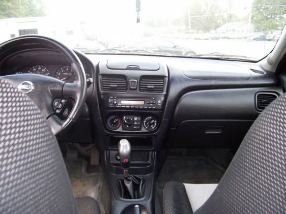 Nissan Sentra 2004 photo 5