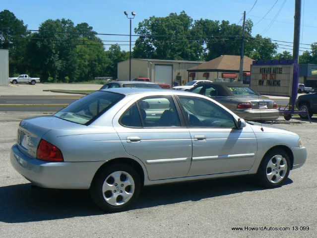 Nissan Sentra 2004 photo 4