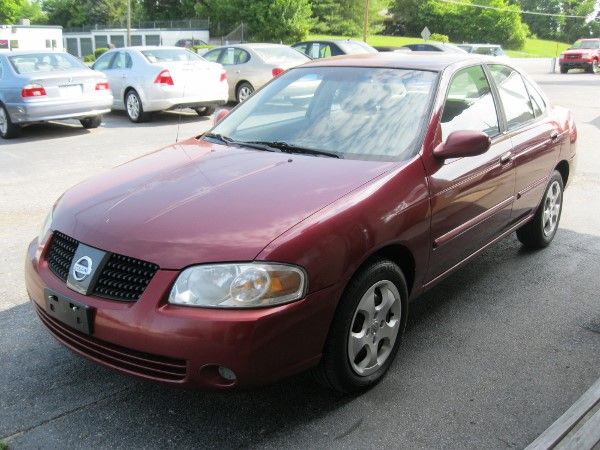 Nissan Sentra 2004 photo 2