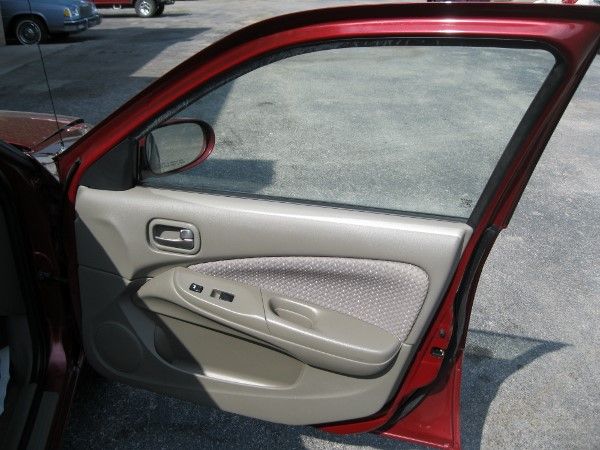 Nissan Sentra 2004 photo 3