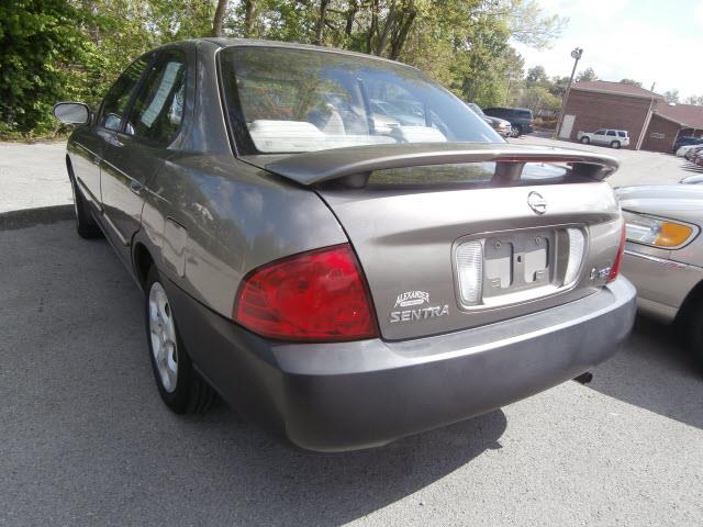 Nissan Sentra 2005 photo 4