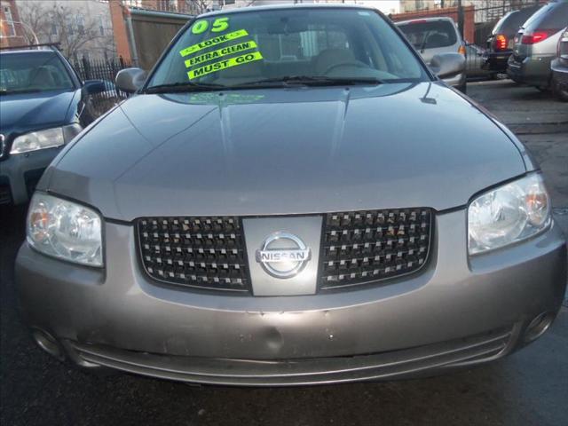 Nissan Sentra 2005 photo 1