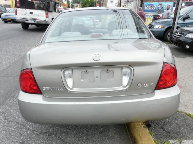 Nissan Sentra 2005 photo 4