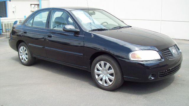 Nissan Sentra 2005 photo 2