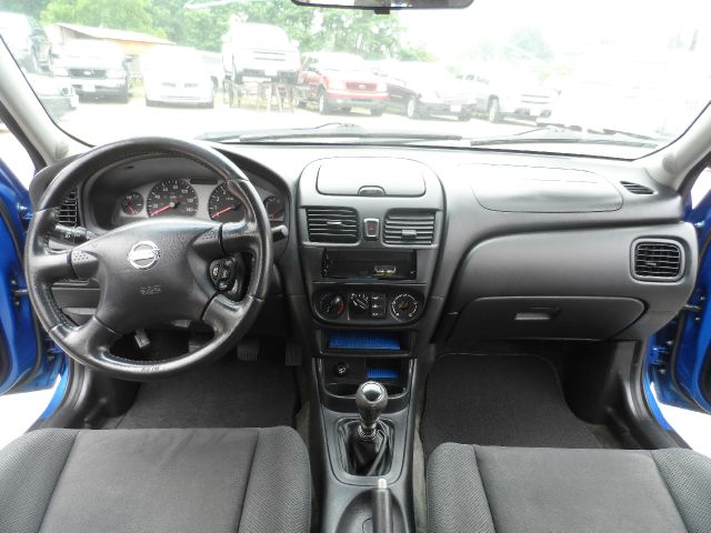 Nissan Sentra 2005 photo 11