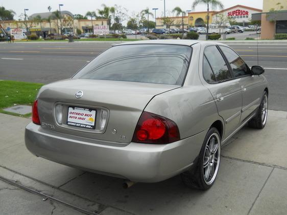 Nissan Sentra 2005 photo 2