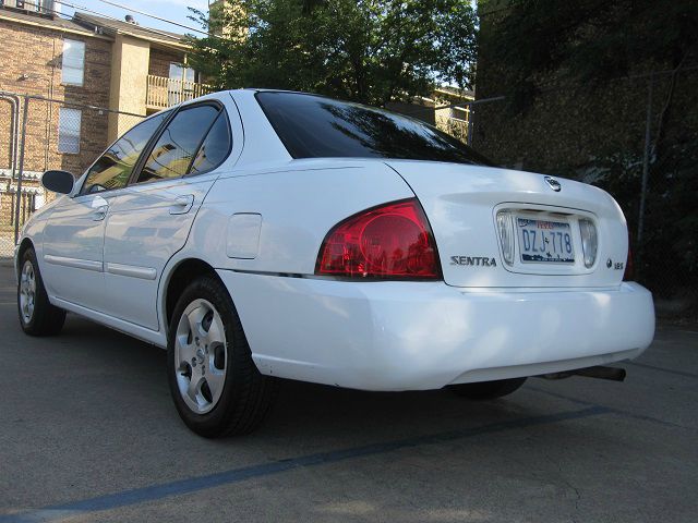 Nissan Sentra 2005 photo 2