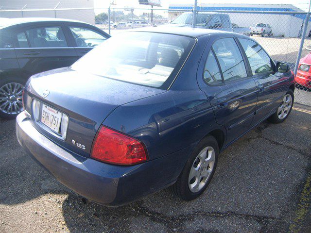 Nissan Sentra 2005 photo 1