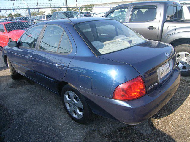 Nissan Sentra 2005 photo 2