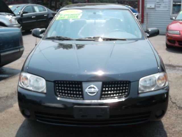 Nissan Sentra 2005 photo 2