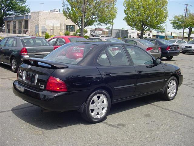 Nissan Sentra 2005 photo 2