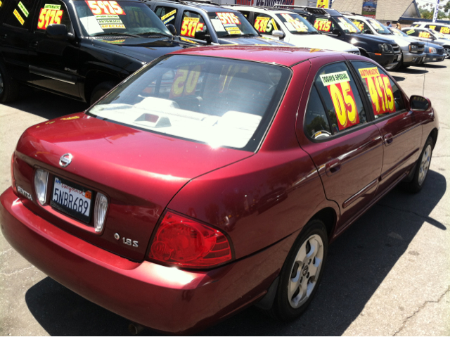 Nissan Sentra 2005 photo 1