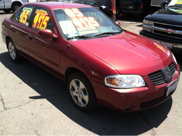 Nissan Sentra 2005 photo 2