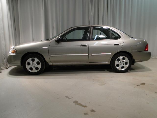 Nissan Sentra 2005 photo 2