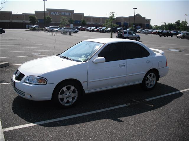 Nissan Sentra Crew Cab Long Box 4-wheel Drive Dual Rear Wheel SL Sedan