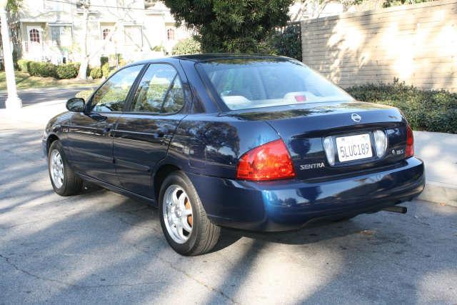 Nissan Sentra 2005 photo 1