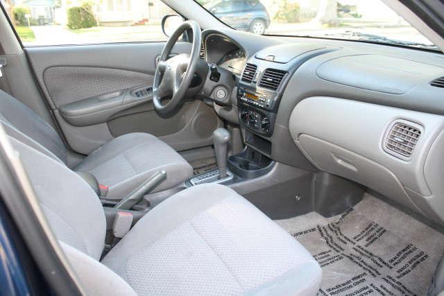 Nissan Sentra 2005 photo 2