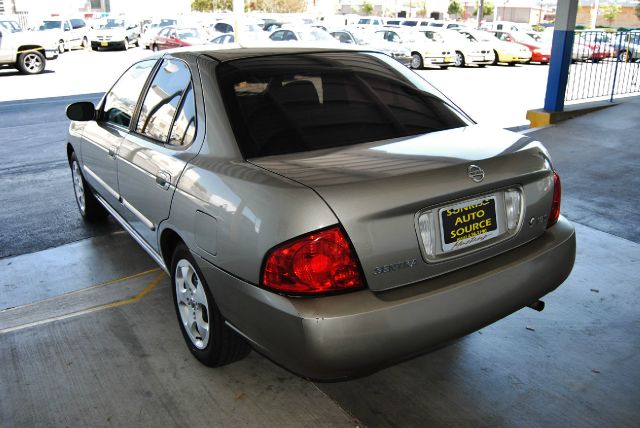 Nissan Sentra 2005 photo 2