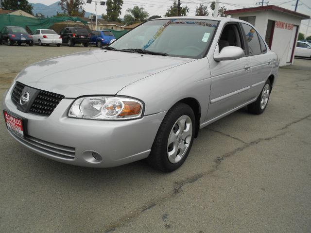 Nissan Sentra 2005 photo 2