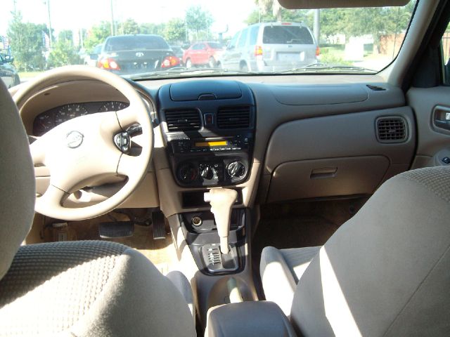 Nissan Sentra 2005 photo 1