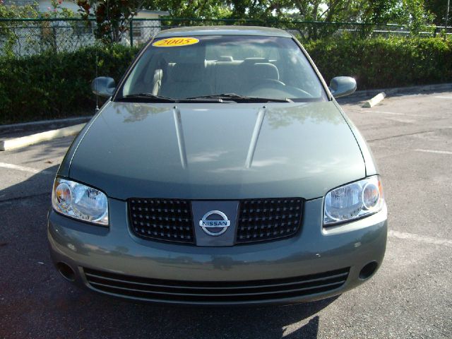 Nissan Sentra 2005 photo 6