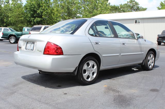 Nissan Sentra 2005 photo 1