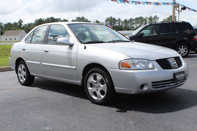 Nissan Sentra 2005 photo 2