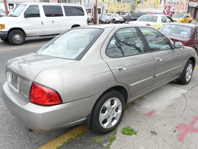 Nissan Sentra 2005 photo 14