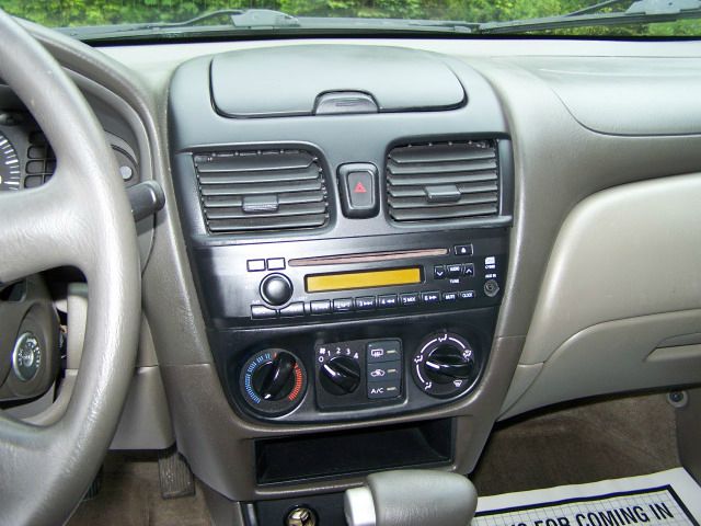 Nissan Sentra 2005 photo 8