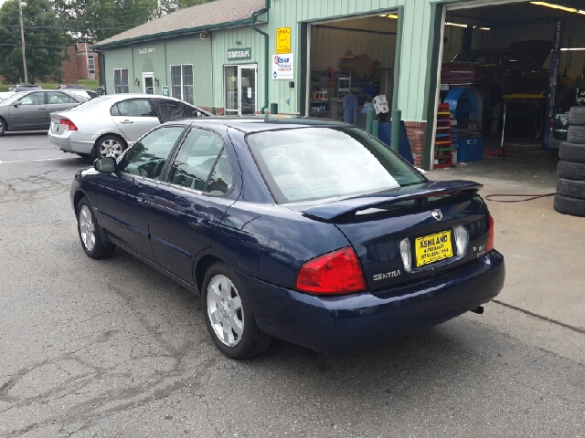 Nissan Sentra 2005 photo 1